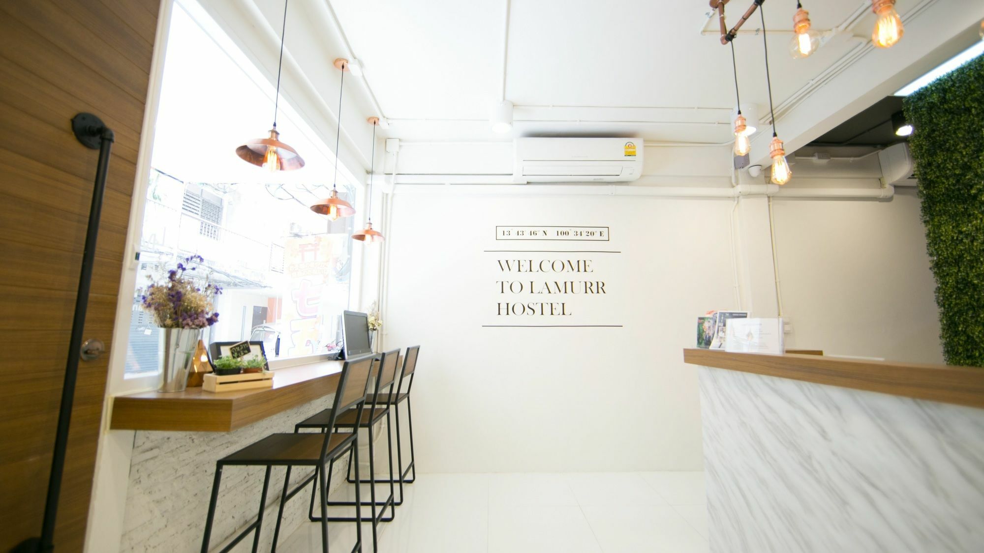Lamurr Sukhumvit 41 Бангкок Экстерьер фото